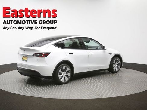Used 2020 Tesla Model Y Long Range image 38