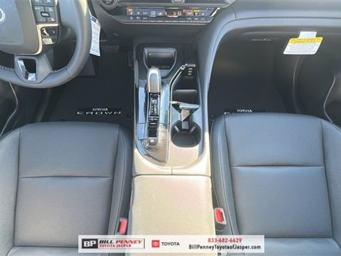 New 2026 Toyota Crown Signia image 9