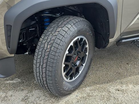 New 2026 Toyota Tacoma TRD Off-Road AWD/4WD image 34