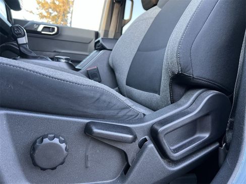 Used 2022 Ford Bronco Big Bend image 14