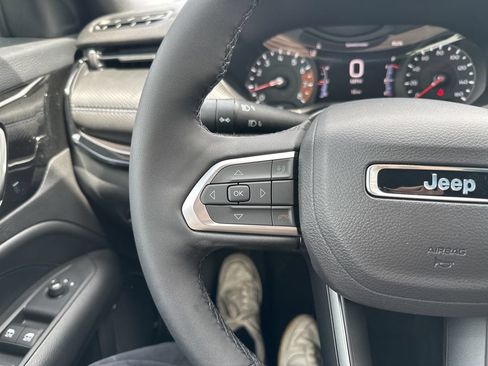 New 2026 Jeep Compass Latitude AWD/4WD image 25