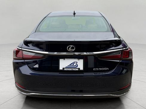 Used 2025 Lexus ES 300h w/ Accessory Package (Z1) FWD image 11