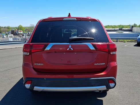 Used 2018 Mitsubishi Outlander ES AWD/4WD image 5