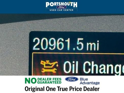 Used 2022 Ford Escape SE w/ SE Sport Appearance Package image 17