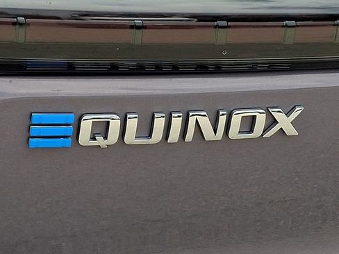 Used 2025 Chevrolet Equinox EV LT image 31