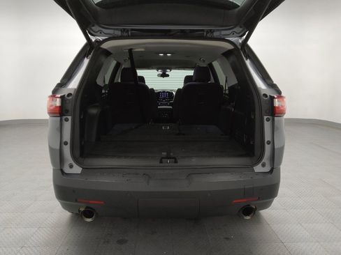Used 2020 Chevrolet Traverse LT image 29