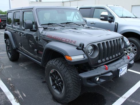 Used 2019 Jeep Wrangler Unlimited Rubicon AWD/4WD image 3