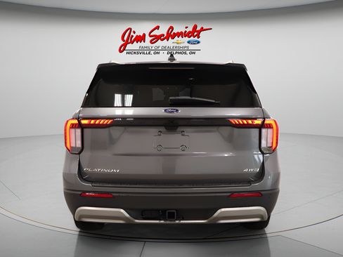 Used 2025 Ford Explorer Platinum AWD/4WD image 5