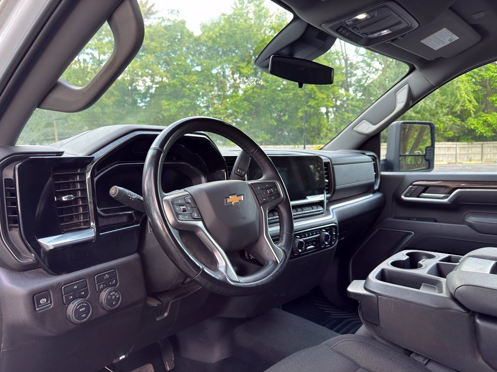 Used 2025 Chevrolet Silverado 2500 LT w/ Convenience Package AWD/4WD image 21