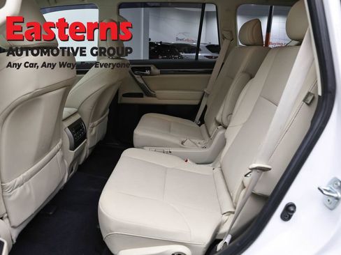Used 2020 Lexus GX 460 Premium AWD/4WD image 24