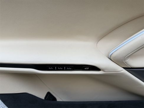 Used 2023 Ferrari Purosangue image 13