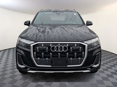 Used 2025 Audi Q7 3.0T Premium w/ Convenience Package image 2
