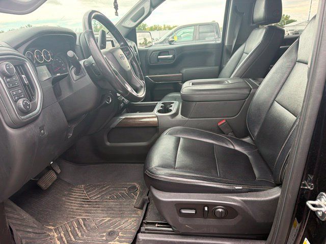 Used 2021 Chevrolet Silverado 1500 LT Trail Boss w/ Convenience Package II AWD/4WD image 3