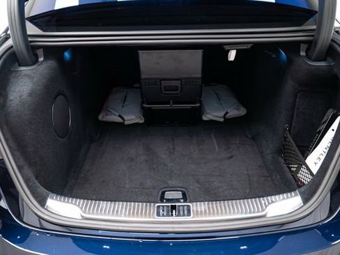 Used 2025 Mercedes-Benz Maybach S 580 4MATIC image 43