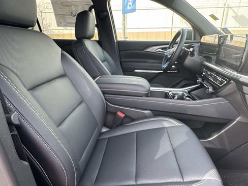 New 2026 Chevrolet Traverse LT w/ Driver Confidence Package image 11