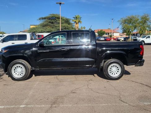 Used 2024 Chevrolet Colorado W/T RWD image 5