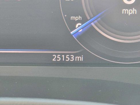 Used 2022 Volkswagen Atlas SE image 17