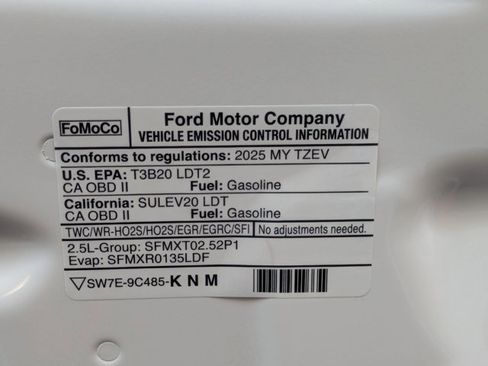 Used 2025 Ford Escape SE FWD image 26