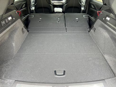 New 2025 Cadillac Lyriq Luxury image 22