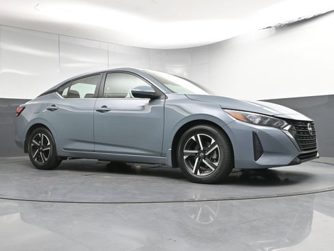 Used 2024 Nissan Sentra SV image 22
