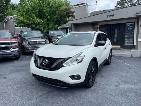 Used 2017 Nissan Murano Platinum w/ Platinum Technology Package FWD image 2