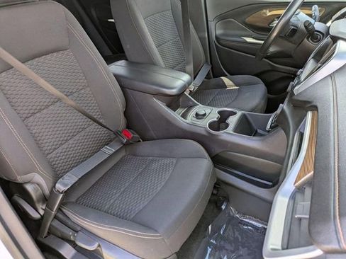 Certified 2020 GMC Terrain SLE FWD image 28