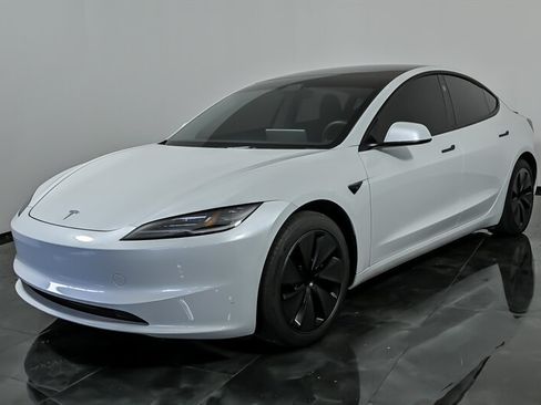 Used 2024 Tesla Model 3 Long Range RWD image 5