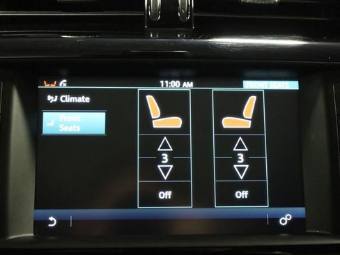 Used 2017 Jaguar F-PACE Premium image 40