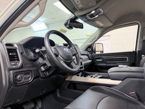 Used 2024 RAM 2500 Laramie AWD/4WD image 18