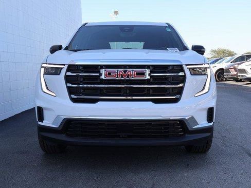 New 2026 GMC Acadia Elevation image 2