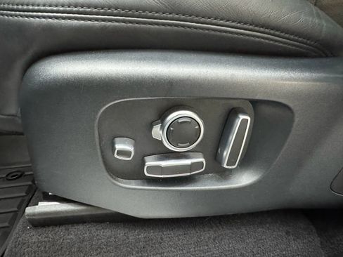 Used 2019 Land Rover Range Rover Sport HSE Dynamic image 13