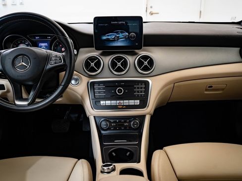 Used 2019 Mercedes-Benz CLA 250 4MATIC image 31