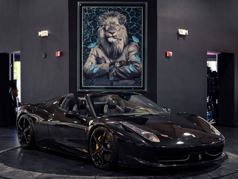 Used 2015 Ferrari 458 Spider RWD image 42