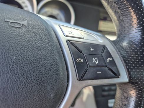 Used 2013 Mercedes-Benz C 250 Sedan image 27