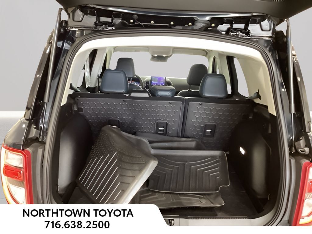 Used 2022 Ford Bronco Sport Outer Banks w/ Tech Package AWD/4WD image 9