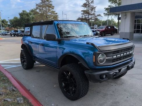Used 2022 Ford Bronco Black Diamond AWD/4WD image 1