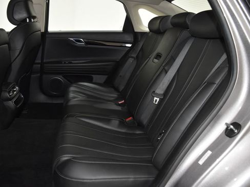 Used 2023 Genesis G80 2.5T image 24