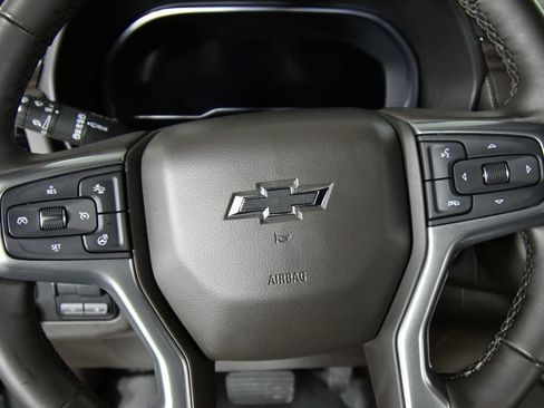Used 2023 Chevrolet Tahoe Z71 w/ Luxury Package AWD/4WD image 2