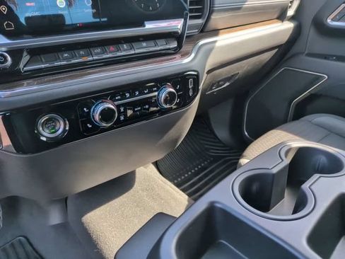 Used 2024 GMC Sierra 1500 Elevation AWD/4WD image 22