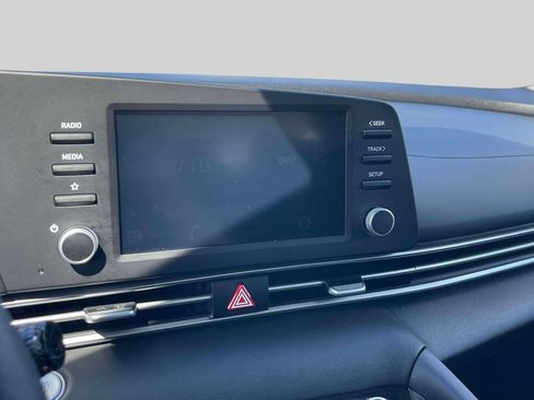 Certified 2023 Hyundai Elantra SEL FWD image 26
