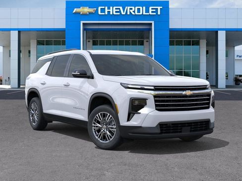 New 2026 Chevrolet Traverse LT w/ Driver Confidence Package FWD image 7