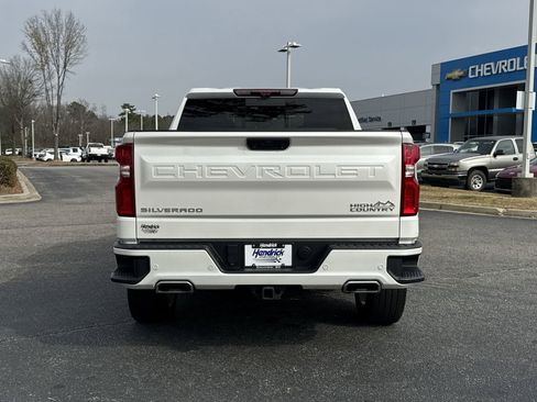 Used 2024 Chevrolet Silverado 1500 High Country w/ High Country Premium Package image 17