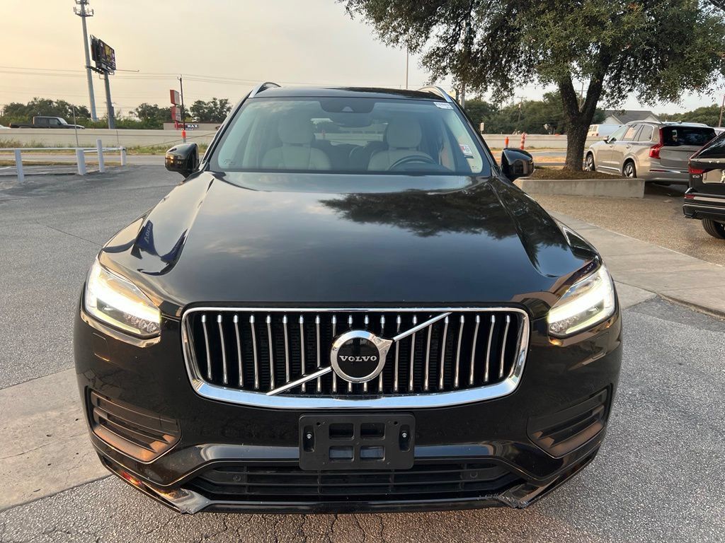 Used 2021 Volvo XC90 T6 Momentum w/ Climate Package AWD/4WD image 2