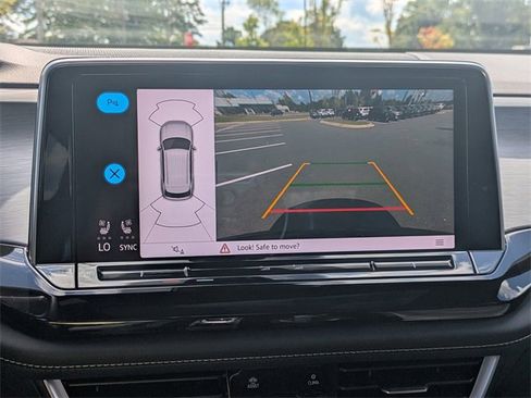 Used 2026 Volkswagen Atlas Cross Sport SE image 23