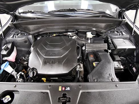 Certified 2024 Kia Telluride S AWD/4WD image 12