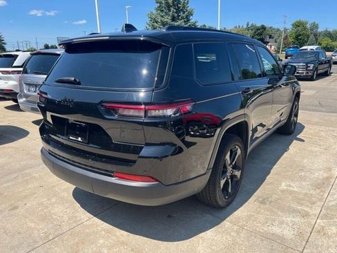 Certified 2025 Jeep Grand Cherokee L Altitude AWD/4WD image 6