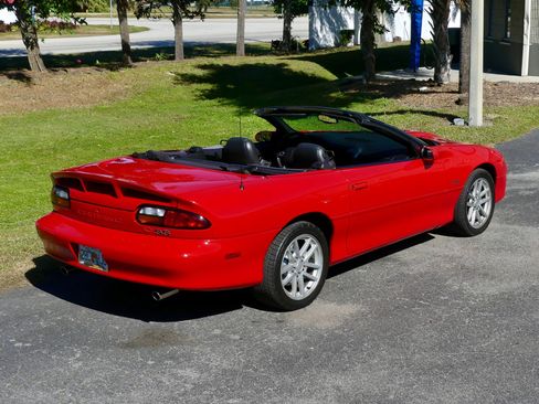 Used 2000 Chevrolet Camaro Z28 w/ SS Performance/Appearance Pkg image 25