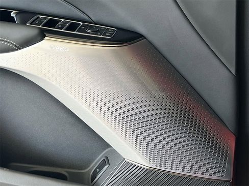 New 2026 Cadillac Lyriq V image 23