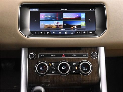 Used 2017 Land Rover Range Rover Sport HSE image 26