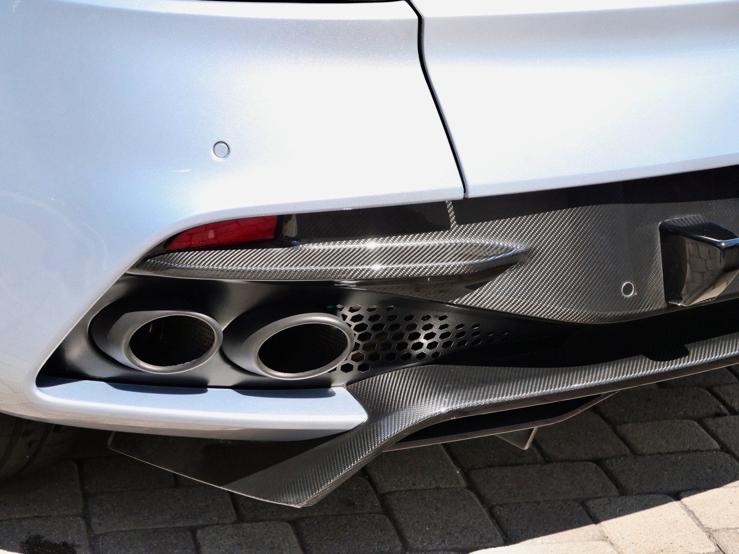 Used 2021 Aston Martin DBS Superleggera RWD image 20